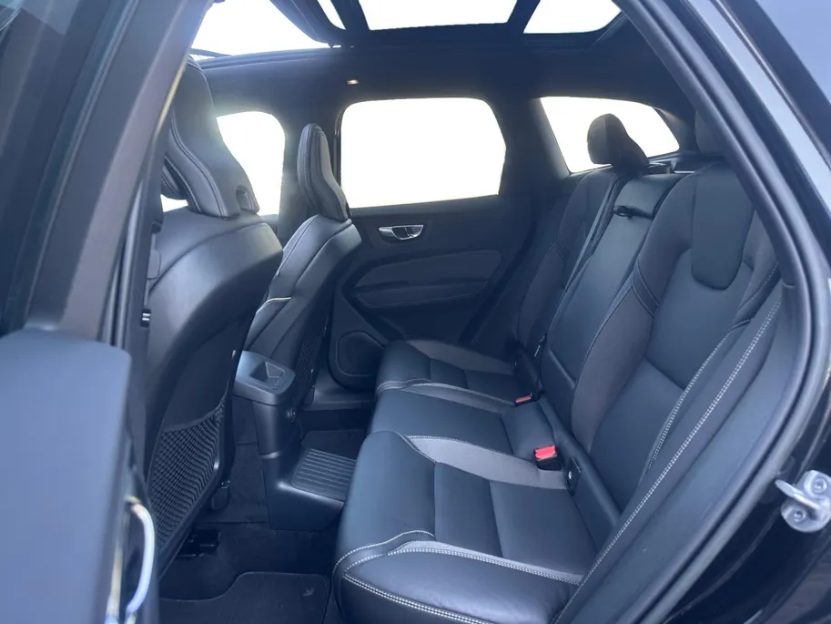 Volvo XC60 2.0 T6 Plug-in hybrid AWD Inscription | Panodak |