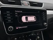 Škoda Superb Combi 1.4 TSI 218pk DSG iV Business Edition · Apple/Android Car Play · Wegklapbare Trekhaak · P-Sensoren · Navigatie · 17'' Inch ·