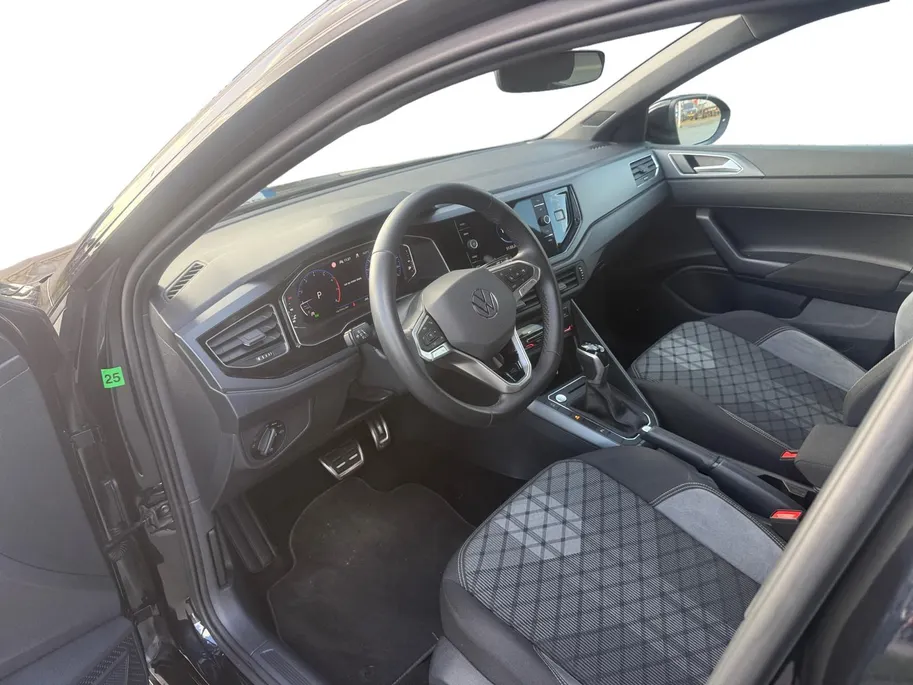 Volkswagen Taigo 1.0 TSI R-Line | Automaat | Camera | Climate Control | Apple Carplay/Android Auto | Keyless | Sportstoelen | R-Pakket
