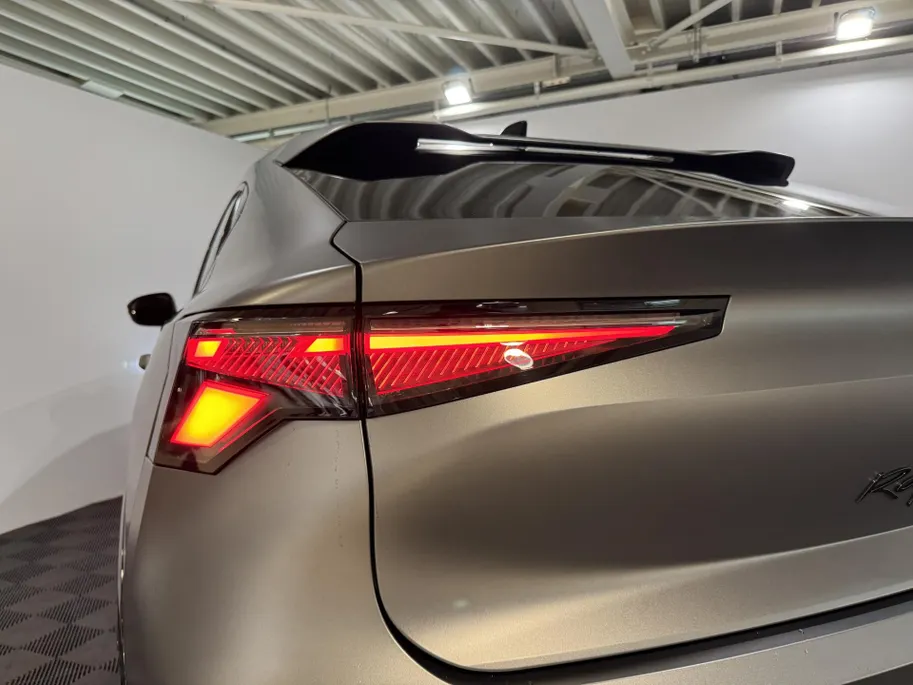 Renault Rafale 200PK E-Tech Full Hybrid Esprit Alpine Automaat | DEMO - Directie auto | Harman Kardon Audio | Head Up Display | Panoramadak | 4 Control | Matrix LED Koplampen | Camera | Climate Control | Apple CarPlay/Android Auto |