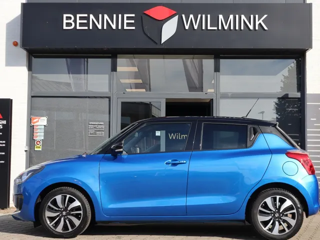 Suzuki Swift 1.2 Style Hybrid Automaat | Carplay | Keyless | AdaptiveCruise | AllSeasons
