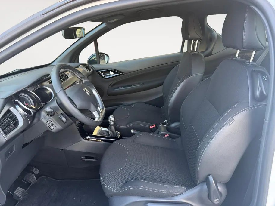 DS DS 3 1.2 PureTech So Chic | Airco | Bluetooth | Cruise Control | 12 maanden garantie! |