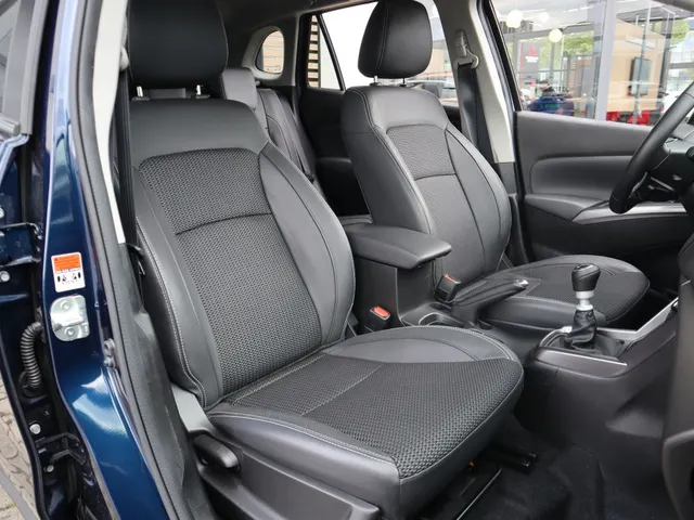 Suzuki S-Cross 1.4 BoosterJet Style Hybrid All Seasons | 360 camera | Leder