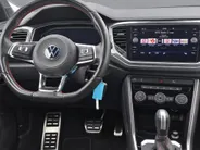 Volkswagen T-Roc 1.5 TSI 150pk Sport Business R · R-line exterieur · Apple/Android Car Play · Camera · Navigatie · Stoelverwarming · P-Sensoren · Alarm · 19'' Inch ·