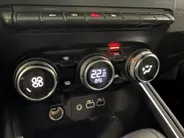 Renault Clio 145PK E-Tech Full Hybrid Techno Automaat Automaat | Digital Cockpit | 9,3'' Navi | Climate Control | Apple CarPlay/Android Auto | Camera | Cruise Control | Armsteun | Lichtmetalen Velgen