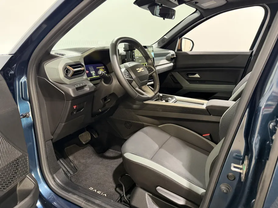 Dacia Bigster 1.8 - 155PK Hybrid Extreme Automaat | 1e eigenaar | 360 Camera | Adaptive Cruise Control | Apple CarPlay/Android Auto | Schuif/Kantel Dak | Lichtmetalen Velgen | Digital Cockpit | Full LED |