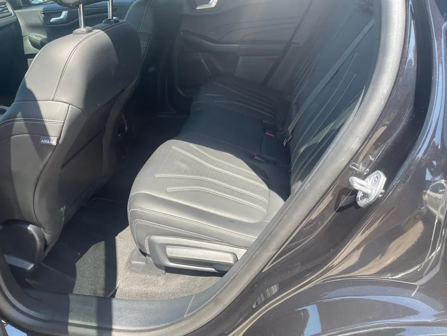 Ford Kuga 2.5 PHEV Vignale | TREKHAAK! | Blind Spot Warning | Camera voor en achter | Trekhaak (wegklapbaar)| winterpack | 12 maanden Bovag garantie|