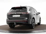 Volkswagen Tiguan 1.5 eHybrid 272pk DSG R-Line Edition · Panoramadak · Inklap. Trekhaak · 360 Camera · Leder Varenna · Matrix LED · Head-Up Display · Harman Kardon Sound · Garantie t/m 16-09-2030 of 100.000km