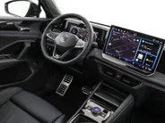 Volkswagen Tiguan R-Line Edition 1.5 eHybrid 204 PK 6 versn. DSG · Black Style Pakket · Panoramaschuif-kanteldak · Comfort Pakket Plus · Interieur Style Pakket · Prijs is inclusief inruilpremie ·