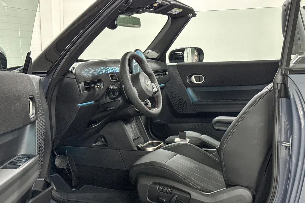 MINI Cooper Cabrio S John Cooper Works