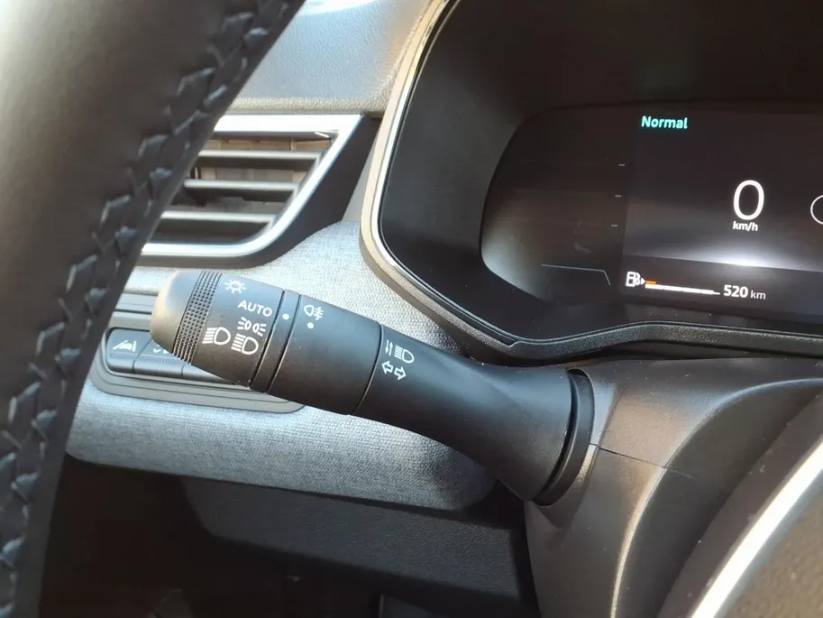 Renault Clio 1.0 TCe 90 GPF evolution Andriod/Apple carplay | Bluetooth | Parkeersensoren | LMV | Airco | 12 Maanden BOVAG Garantie