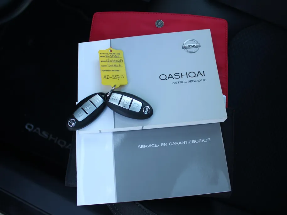 Nissan QASHQAI 1.2 Tekna | Trekhaak | 360 Camera | Pano dak | Stoel-/voorruitverwarming | Dodehoek detectie | Elek. stoelverstelling | Clima | 19' LM | 1e eigenaar |