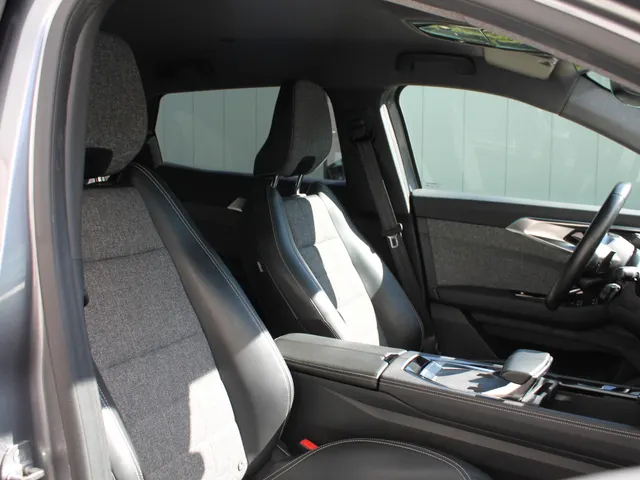 Renault Espace E-Tech full hybrid 200 techno 7p. | 7-persoons | Google navigatie | elektrische achterklep