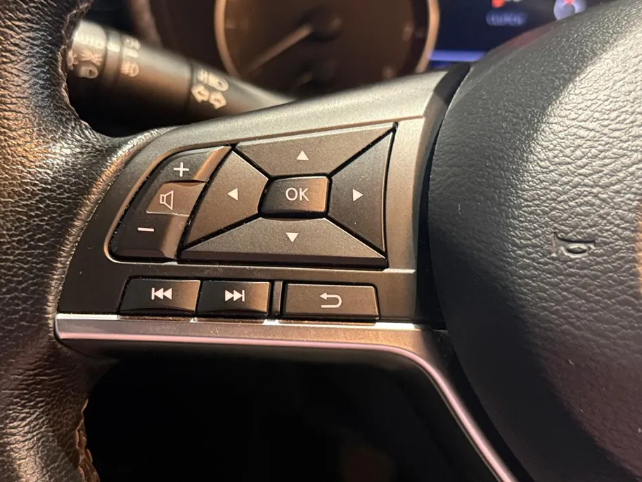 Nissan Juke 1.0 DIG-T N-Connecta *Navi+Camera*Climate*Cruise*Parkeersensoren*Hoge Instap!