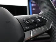 Volkswagen Tiguan 1.5 204pk DSG eHybrid R-Line · Panoramadak · Harman Kardon · Leder · 360 Camera · Wegklapbare Trekhaak · Stoelventilatie · Massage · 20'' Inch ·
