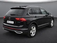 Volkswagen Tiguan 1.4TSIeHybrid 180kW/245PK Elegance DSG · Panoramadak · Trekhaak · 360°Camera + Parkeersensoren · Stoelverwarming · Apple/Android Car Play ·