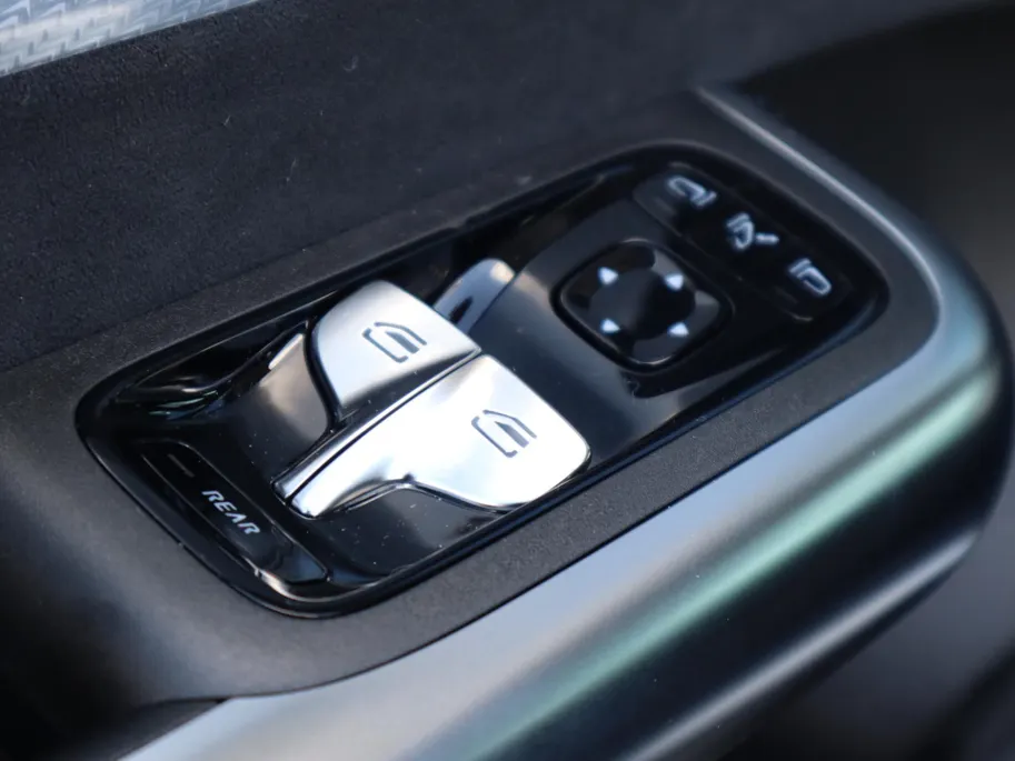 Mercedes-Benz CLA 200 Business Solution AMG