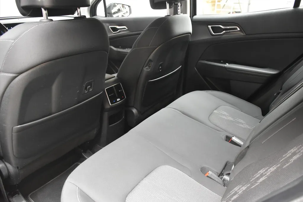Kia Sportage 1.6 T-GDi 230pk Hybrid AT6 DynamicLine Trekhaak!