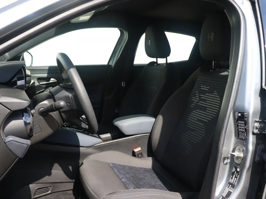 Alfa Romeo Junior Elettrica 54 kWh | Carplay | Clima | Cruise | LED | 18'