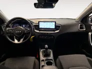 Kia Ceed Sportswagon 1.0 T-GDi DynamicLine | All-season banden | BTW-auto | Achteruitrijcamera | Parkeersensoren voor- en achter | Navi | Apple/Android Carplay | Cruise control | Climate control