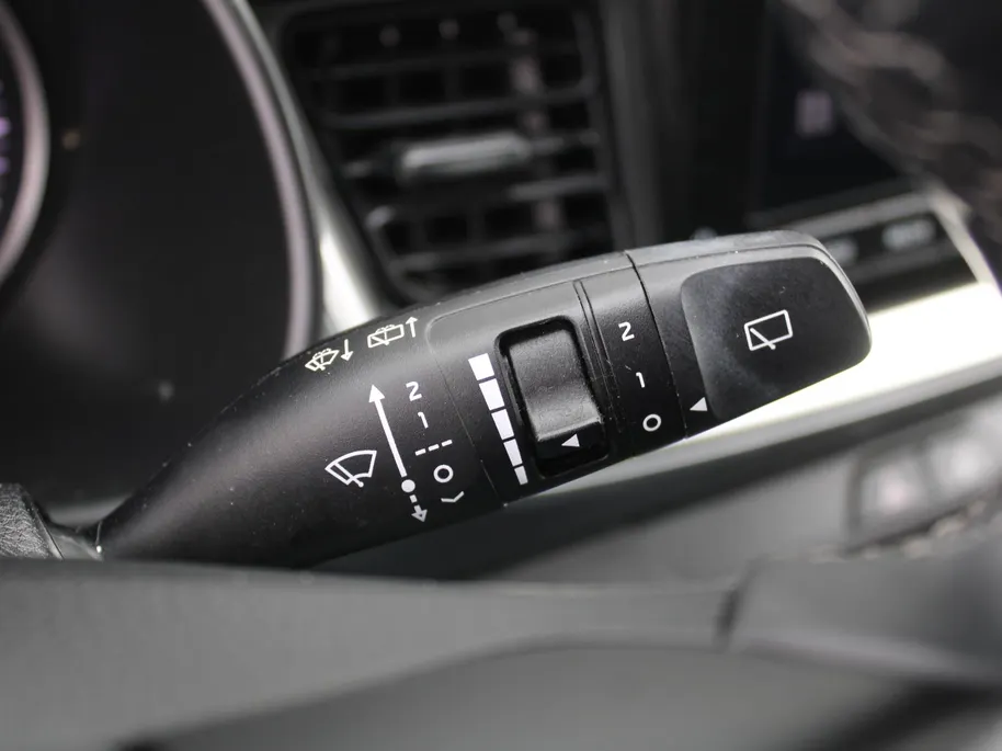 Kia Stonic 1.0 T-GDi MHEV DynamicLine | Camera | LED | Apple Carplay/Android Auto | Airco | Cruise | 15" LM |