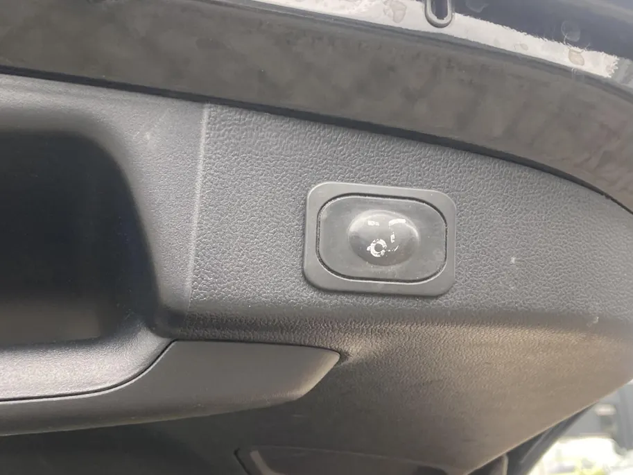 Ford Focus 1.0 EcoBoost Hybrid 125 pk Titanium X Wagon Navigatie - Apple Carplay/ Android Auto - Camera - Draadloos opladen telefoon - Elektrische achterklep