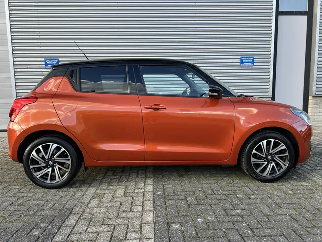 Suzuki Swift 1.2 Style Smart Hybrid | Apple Carplay & Android Auto | 16' Lichtmetalen Velgen | Climate Control | Navi