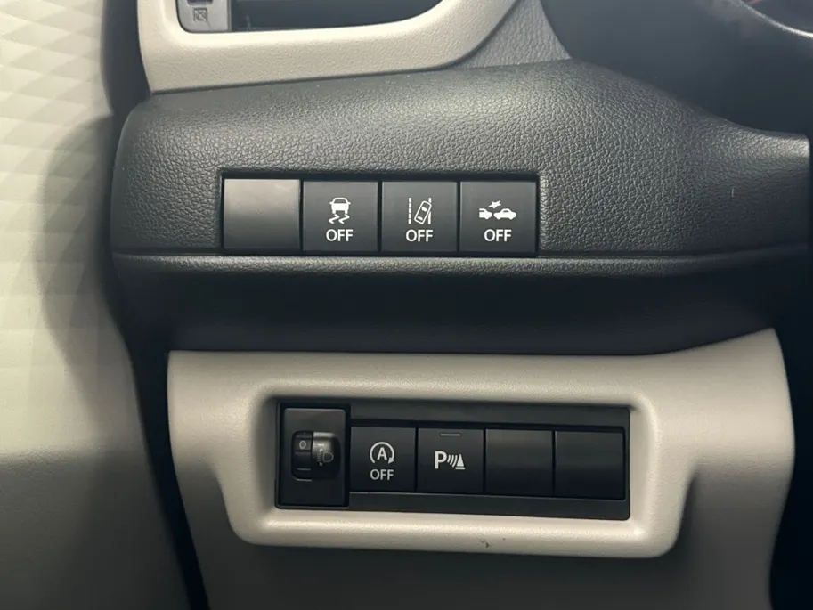 Suzuki Swift 1.2 Style Smart Hybrid Automaat | Navigatie | Apple Carplay/Android Auto | Adaptieve Cruise Control