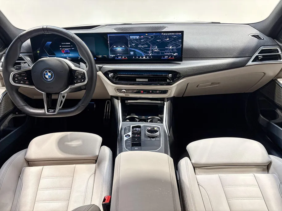 BMW 3 Serie Touring 330e Innovation Pack M Sport Edition