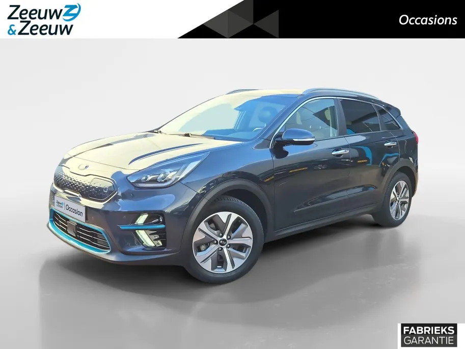 Kia e-Niro DynamicPlusLine 64 kWh | Accu 99,5 % | 3 Fase laden | 1e Eigenaar | Dealer onderhouden | Stoelverwarming | Schuif-/kanteldak | Fabrieksgarantie t/m 24-08-2029 + 3x 1 jaar |  NAP |