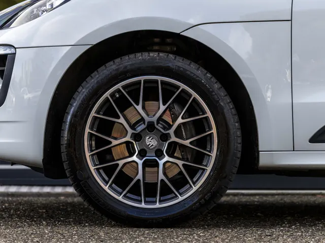 Porsche Macan NL geleverd 2.0
