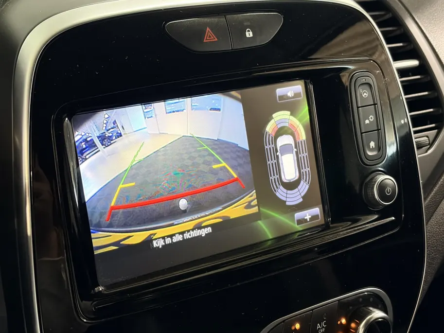 Renault Captur 120PK TCe Intens Automaat | Trekhaak | Navi | LM Velgen Hoogglans Zwart | Camera | Parkeersensoren | Full LED | Climate Control | Cruise Control | Keyless Entry | Elektrische Ramen & Spiegels | Licht & Regen Sensor |