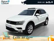 Volkswagen Tiguan 2.0 TSI 4Motion Highline | PAN. DAK | ELEKTR. TREKHAAK | STOELVERWARMING | NL-AUTO | DEALERONDERHOUDEN | ETC..