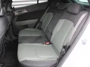 Kia Sportage 1.6 T-GDi Hybrid Dark Edition | Stuur-/stoelverwarming v+a | Camera | Elek. stoelverstelling | 18' LM | Cruise adapt. | Navi | Clima | Half leer/suède |