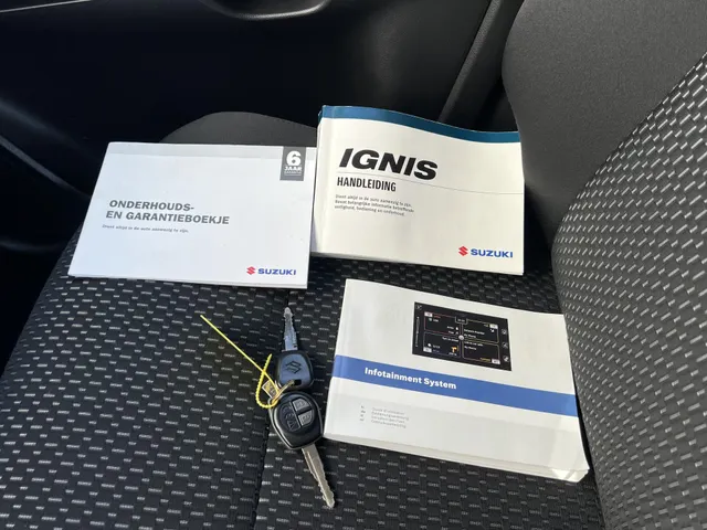 Suzuki Ignis 1.2 Smart Hybrid Select Automaat | Lage Kilometerstand | Apple Carplay & Android Auto | Airco | 16' LM Velgen