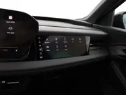 Audi Q6 e-tron S edition 83 kWh 252pk · SOH 98,1% · Panoramadak · 360 Camera · Inklap. Trekhaak · Luchtvering · Elek. Voorstoelen · Garantie t/m 19-06-2030 of 100.000km