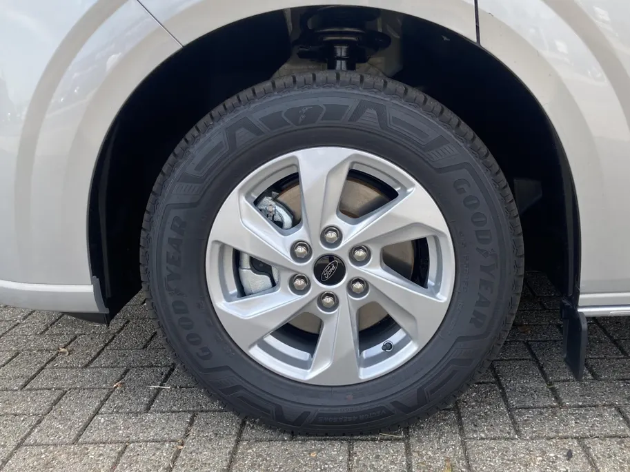 Ford Transit Custom 340 2.5 PHEV L1H1 Limited Kombi 8-pers VOORRAAD Prijs EX BTW inclusief BPM
