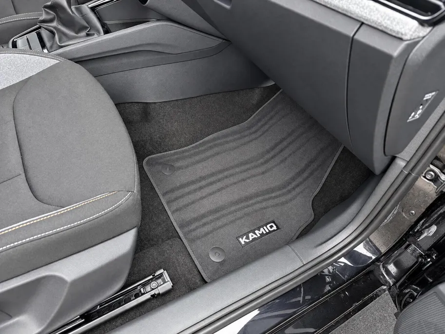 Škoda Kamiq Selection 1.0 TSI 85 kW / 115 PK SUV 6 versn. Hand | Metallic Lak | 16'' Lichtmetalen Velgen | Privatelease 369,- per maand!