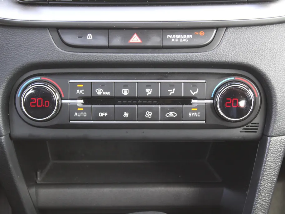 Kia Ceed Sportswagon 1.5 T-GDi DCT7 DynamicLine | Automaat | BTW Auto | Navi | Clima | Cruise adapt. | 16' LM | Camera | LED |