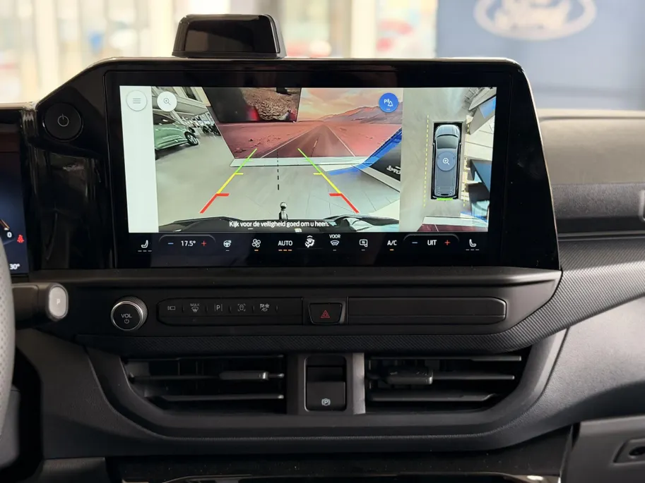 Ford E-Transit Custom L2H1 MS-RT 71 kWh 286 PK Dubbele Cabine UIT VOORRAAD I INKLAPBARE TREKHAAK I DRIVER ASSIST PACK ULTIMATE I DUBBELE ZIJSCHUIFDEUREN I FULL LED-KOPLAMPEN I APPLE CARPLAY / ANDROID AUTO I