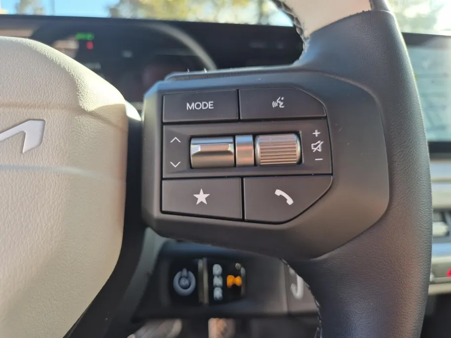 Kia EV4 GT-PlusLine 81.4 kWh | Climate Control | 360 Graden Camera | Memory Stoelen | Stoelverwarming | Stuurverwarming | Stoelventilatie | Open Dak | Navigatie | Elektrische Achterklep | DEMO |