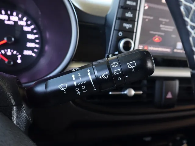 Kia Picanto 1.0 MPi DynamicLine | Camera | Navigatie