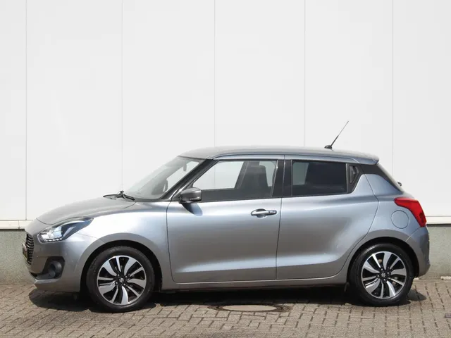 Suzuki Swift 1.2 Stijl Smart Hybrid | Navi | Cruise | Clima | Camera | Trekhaak