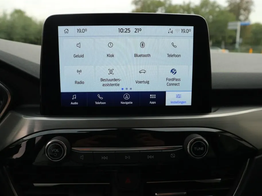 Ford Kuga 2.5 PHEV Titanium | WINTERPAKKET | NL AUTO | DEALER ONDERHOUDEN |