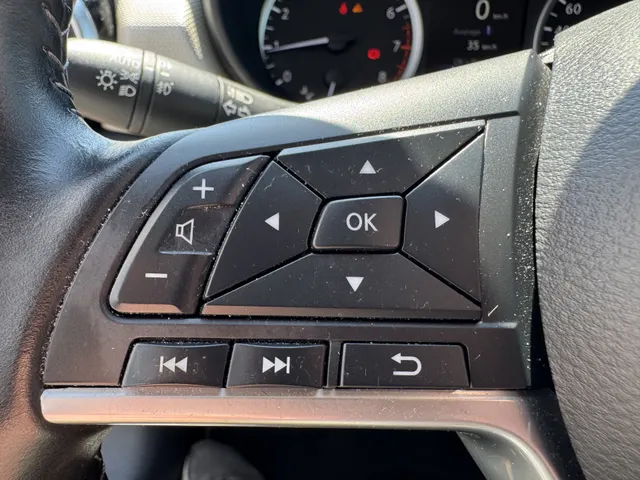 Nissan Micra 1.0 IG-T N-Connecta black edition