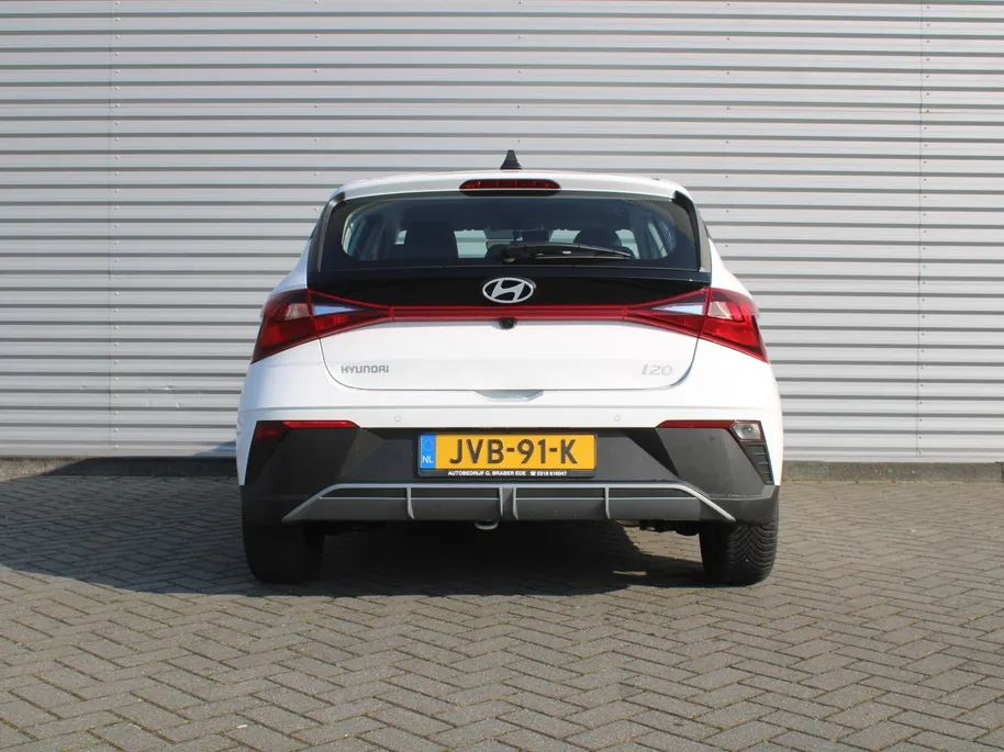 Hyundai i20 1.2 MPI Comfort | BTW Auto | Stuur-/stoelverwarming | Camera | Navi | Apple Carplay | Android Auto | Cruise | 16' LM | All seasons | Airco |