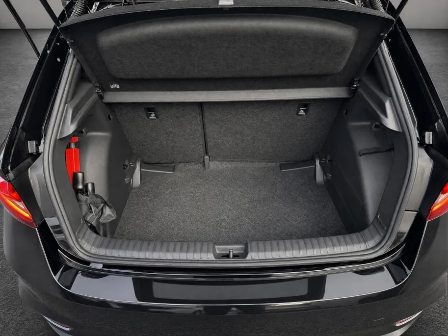 Škoda Fabia Monte Carlo 1.0 TSI 115 PK DSG | 18 inch Libra | Licht en Zicht Plus | Travel Assist | Verwarmde stoelen voor | ledere bekleding
