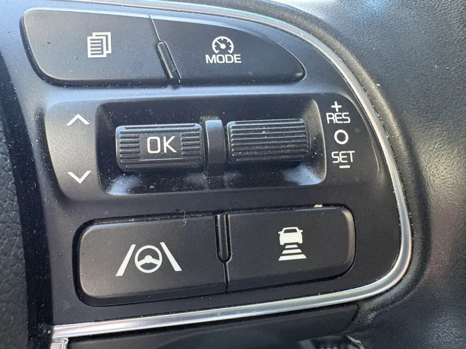 Kia Niro 1.6 GDi Hybrid DynamicPlusLine AUTOMAAT | Trekhaak | Stoel/Stuur verwarming | Adaptieve Cruise | Groot scherm Navigatie | Digitaal cockpit | Apple Carplay/Android Auto | Camera | Climate