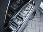 Kia e-Niro DynamicPlusLine 64 kWh | Schuif-/kantel dak | Cruise adapt.| Navi | 17' LM | Stuur-/stoelverwarming | Camera | Clima |