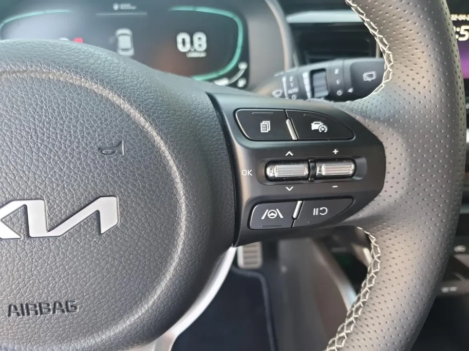 Kia Stonic 1.0 T-GDi MHEV GT-Line | GT-Line uitstraling | 17” lichtmetalen GT-Line velgen | Stoel- en Stuurverwarming | Cruise Control | Climate Control | Navigatie |